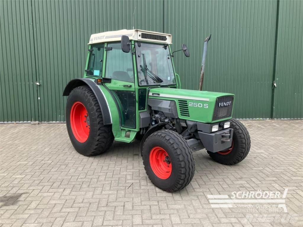 Fendt FARMER 250 S Traktorit