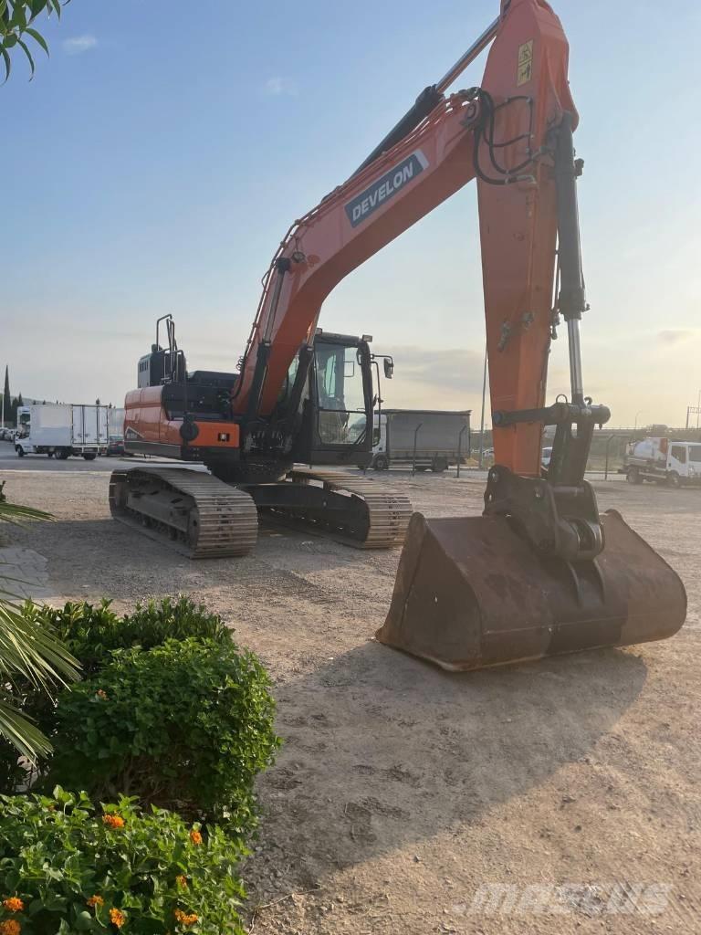 Doosan DX225LC-7 Telakaivukoneet
