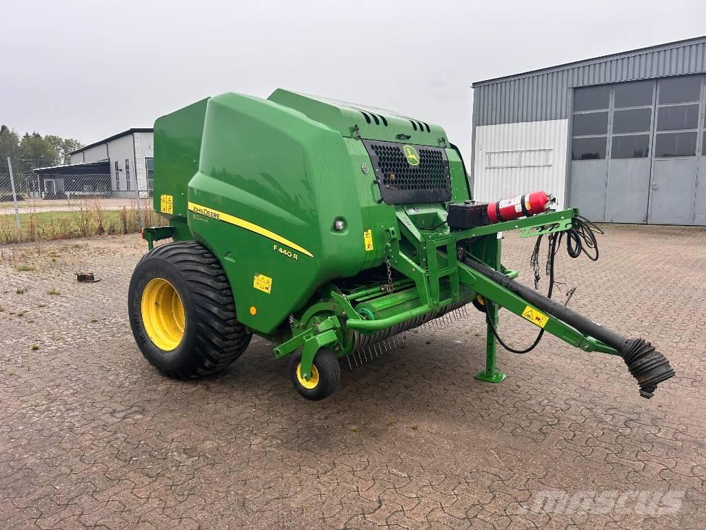 John Deere F 440 Pyöröpaalaimet
