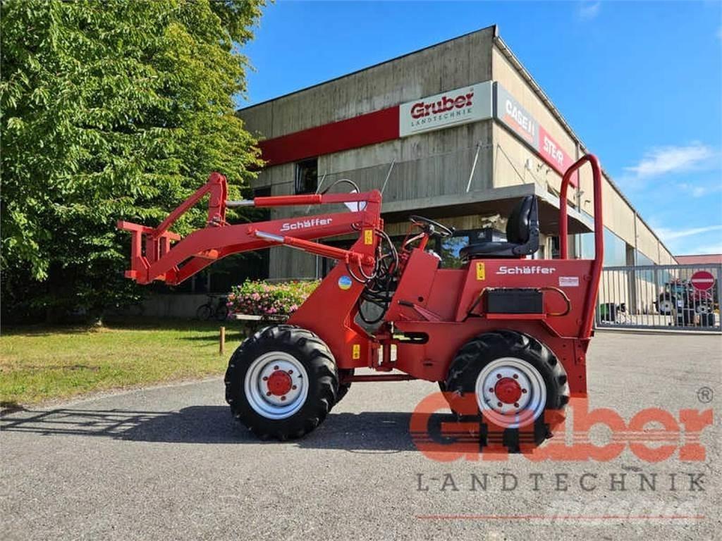 Schäffer D 25 A Pienkuormaajat