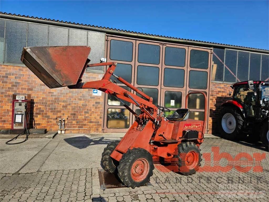 Schäffer D 25 A Pienkuormaajat