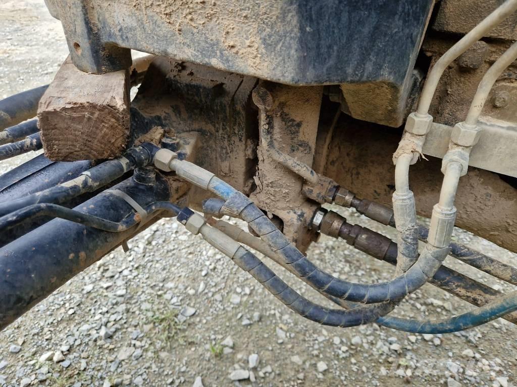 New Holland TSA 115 Traktorit