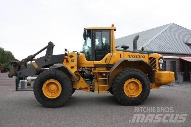 Volvo L 120 F Pyöräkuormaajat