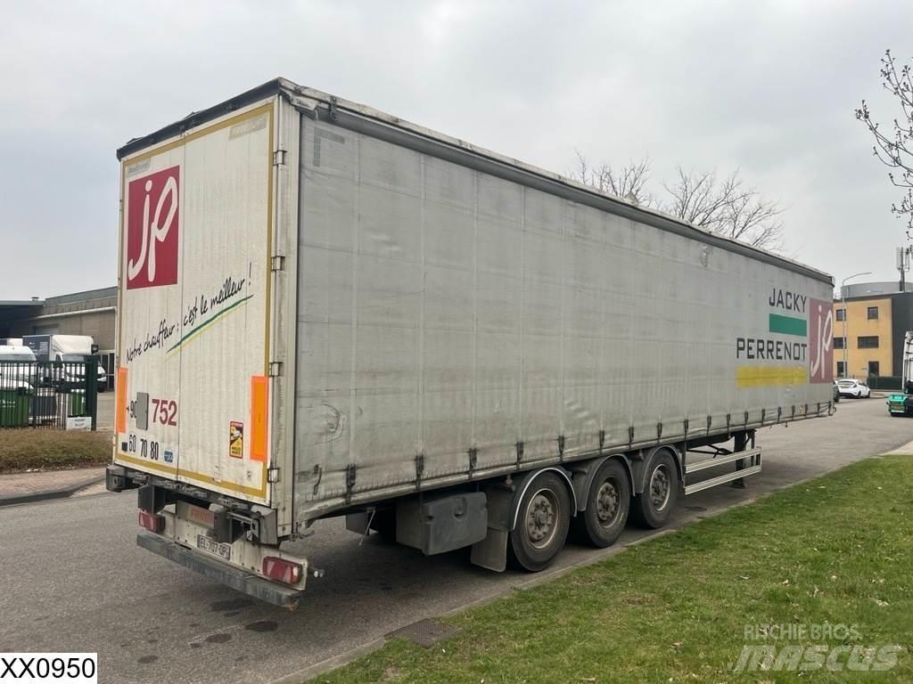 Fruehauf Tautliner Pressukapellipuoliperävaunut