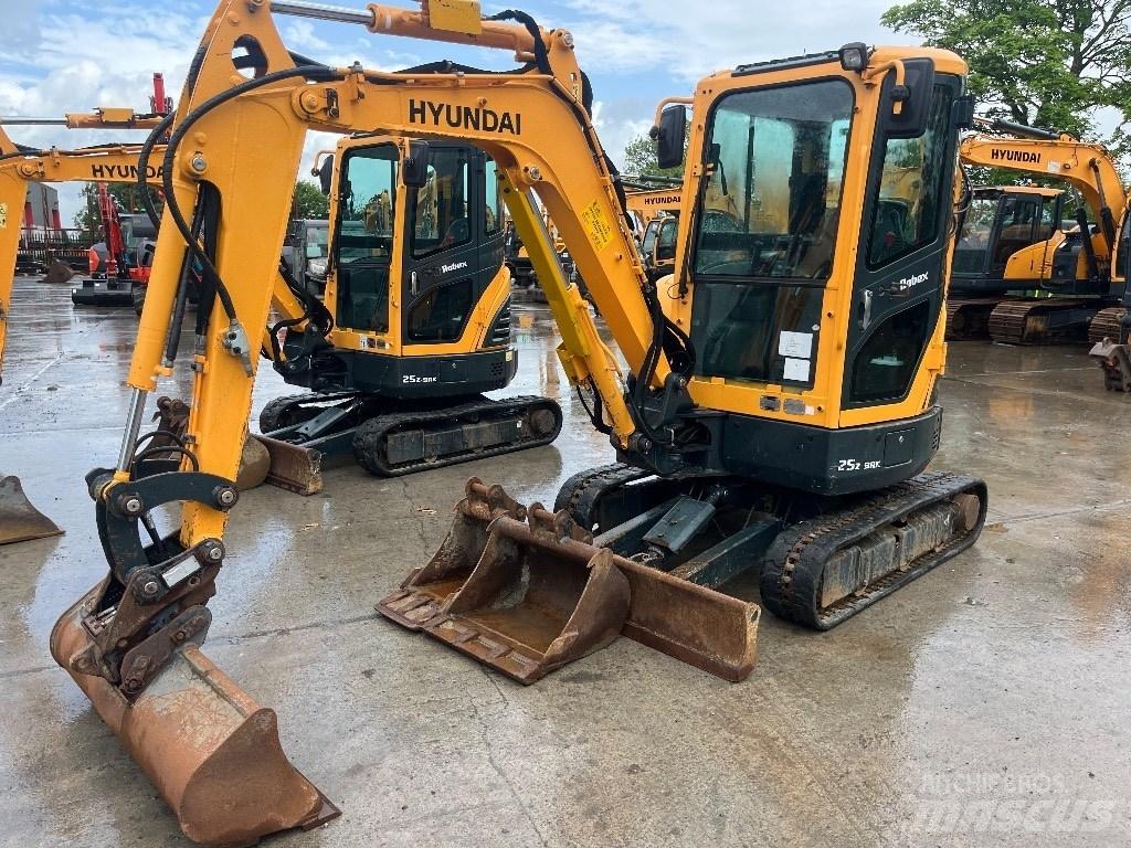 Hyundai R25Z-9 AK Minikaivukoneet < 7t