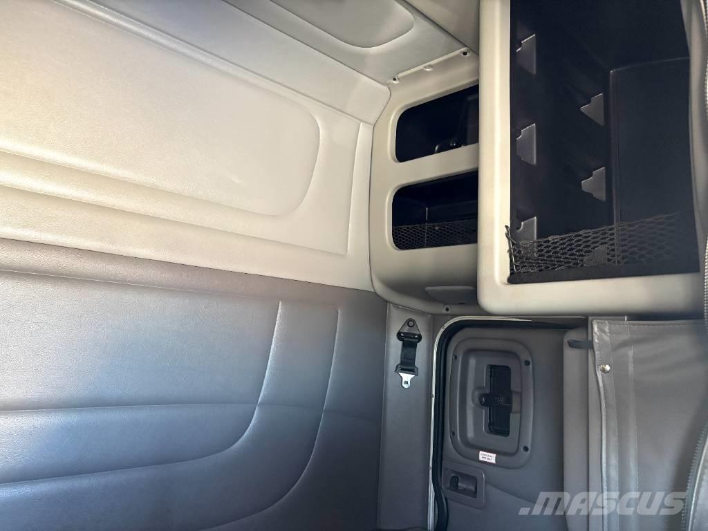 Peterbilt 389 Vetopöytäautot