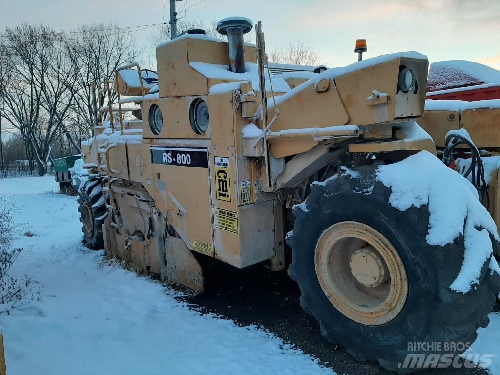 CMI RS-800 Tiivistyskoneet
