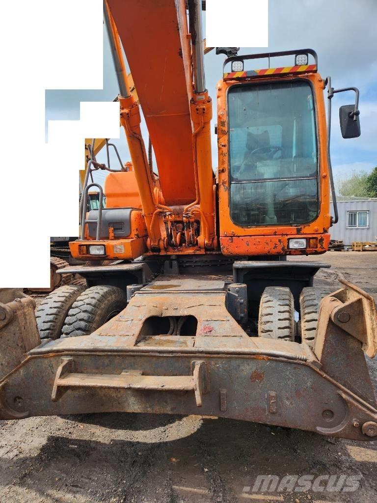 Doosan DX 210WA Pyöräkaivukoneet