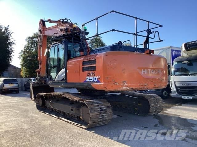 Hitachi ZX 210 LC-6 Telakaivukoneet