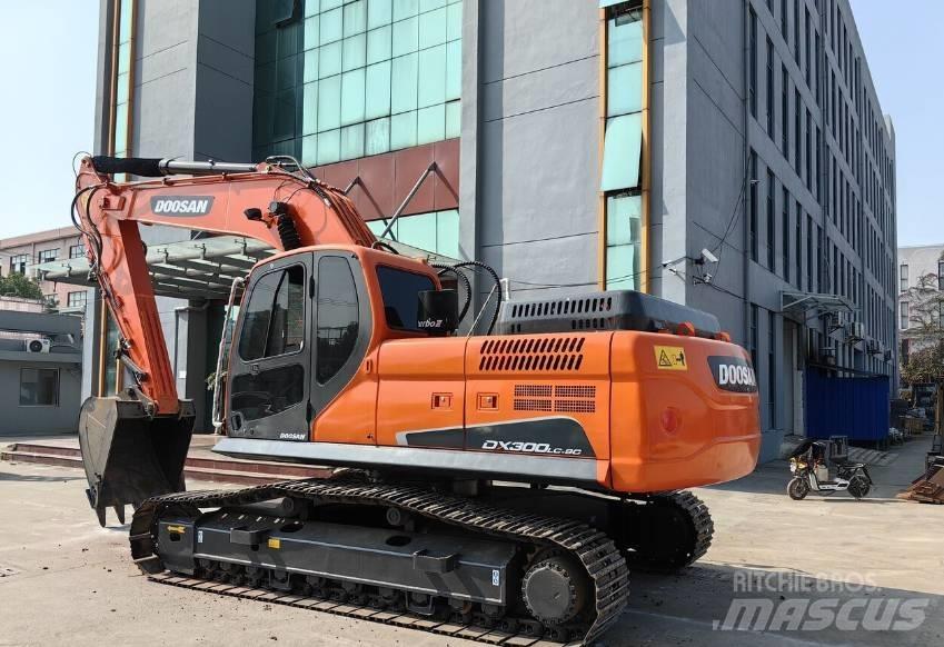 Doosan DX300 Telakaivukoneet
