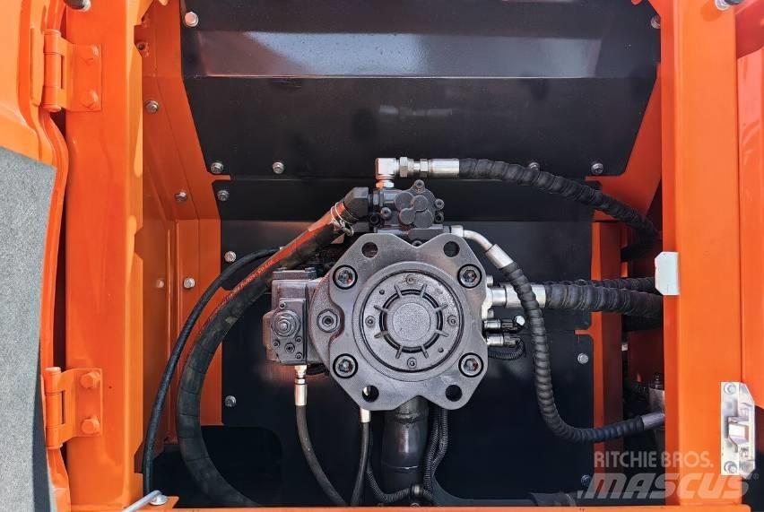 Doosan DX300 Telakaivukoneet