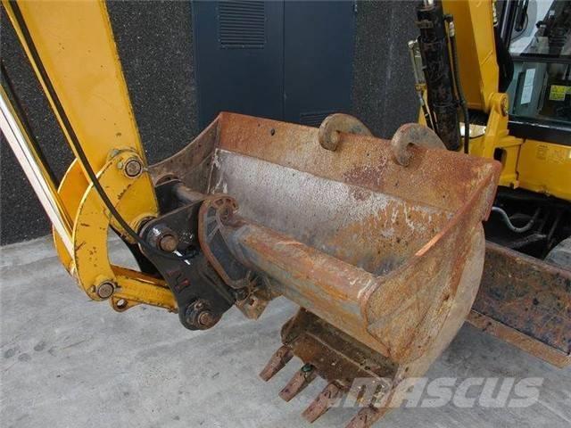 CAT 305.5 Minikaivukoneet < 7t