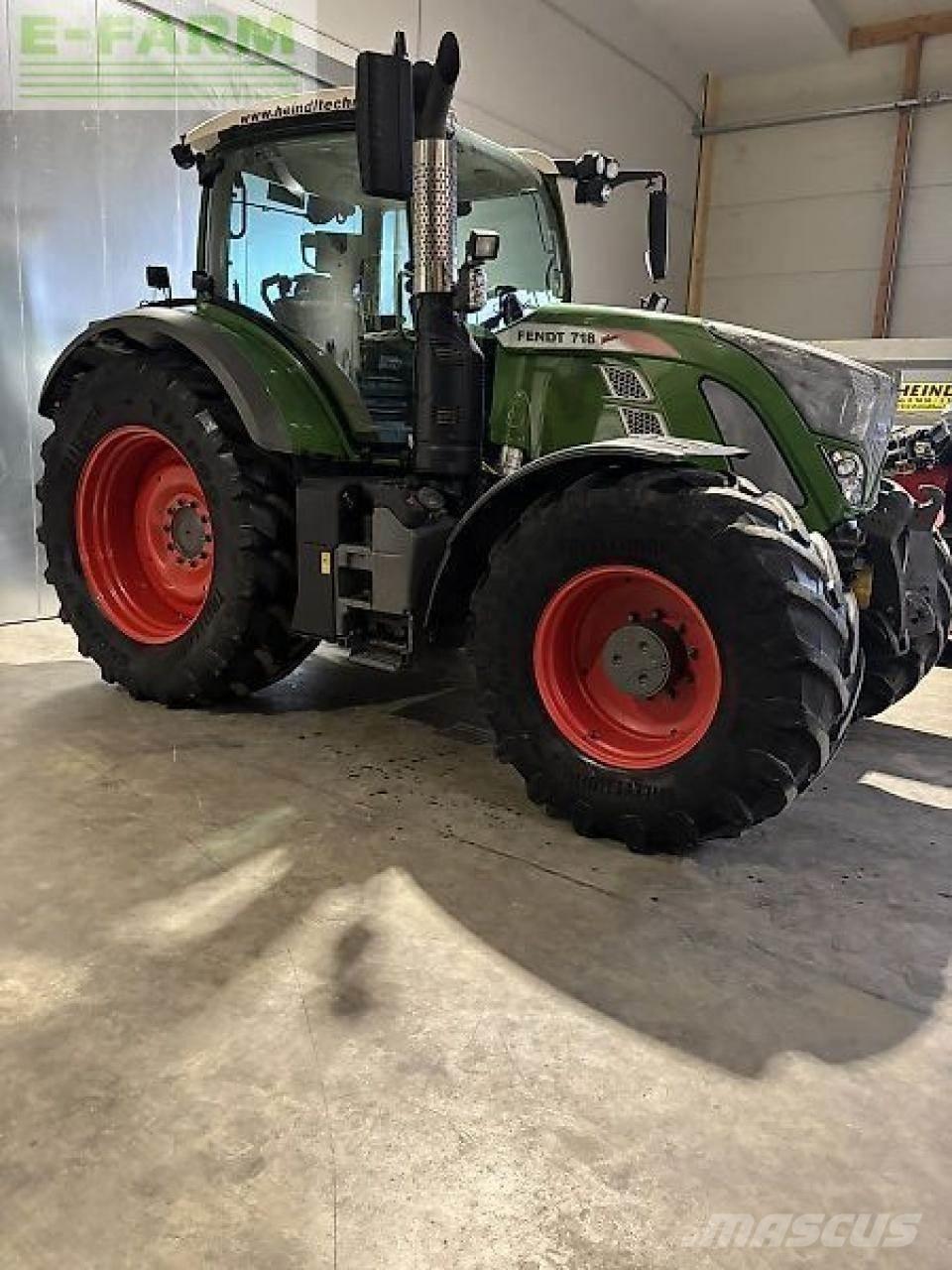 Fendt 718 vario Traktorit
