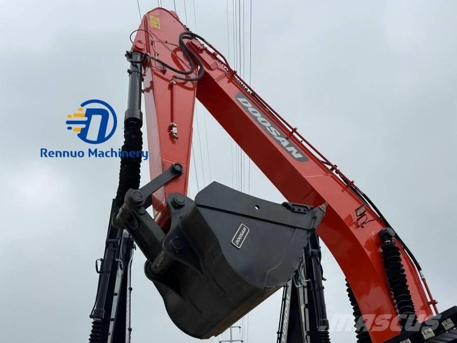 Doosan DX 300LC-9C Telakaivukoneet