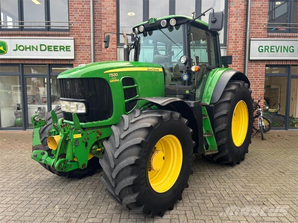 John Deere 7530 Traktorit