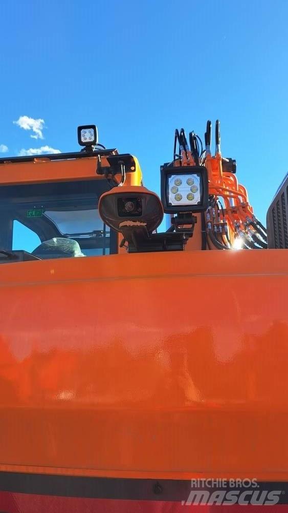 Develon DX 140 LCR-7 Telakaivukoneet