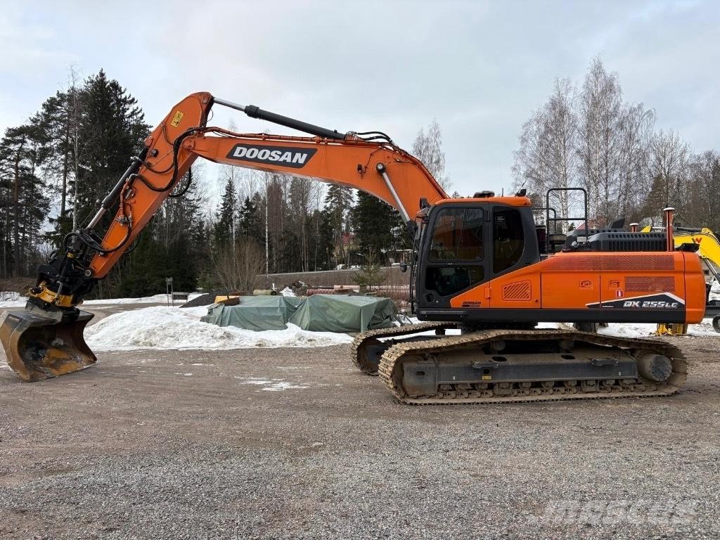 Doosan DX 255 LC-7 Telakaivukoneet