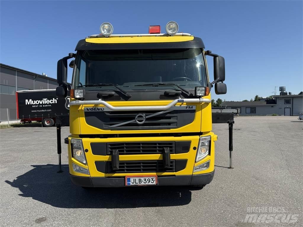 Volvo FM 370 6X2 Nosturiautot