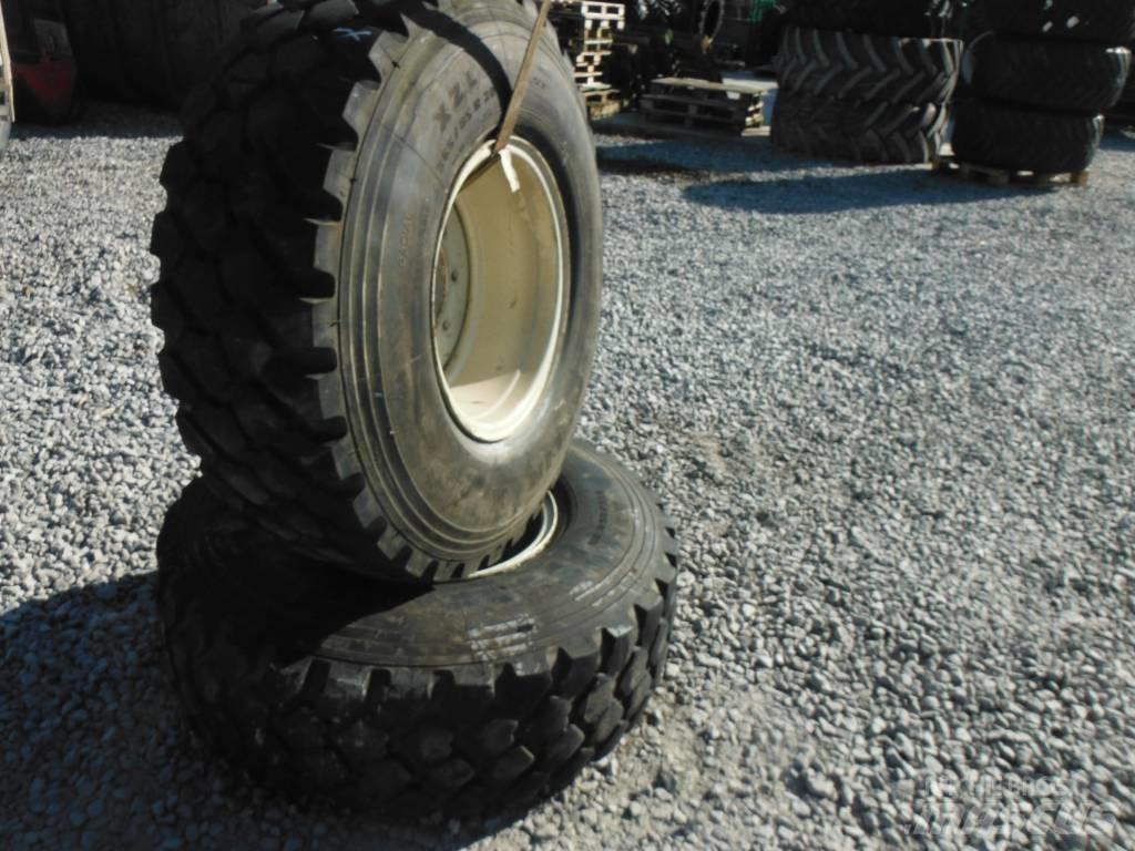 Michelin 365/85R20 Renkaat ja vanteet