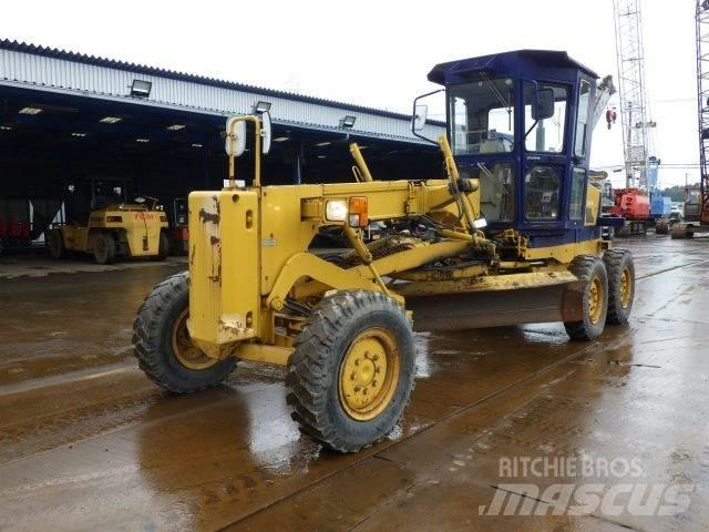Komatsu GD405A-2 Tiehöylät