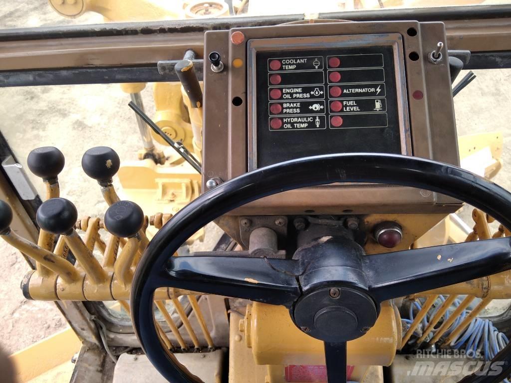 CAT 16 G Tiehöylät