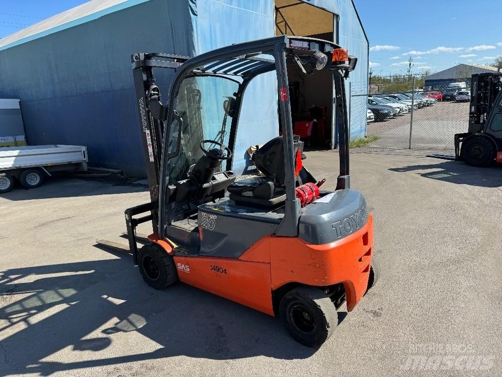 Toyota 8FBM20T Sähkötrukit