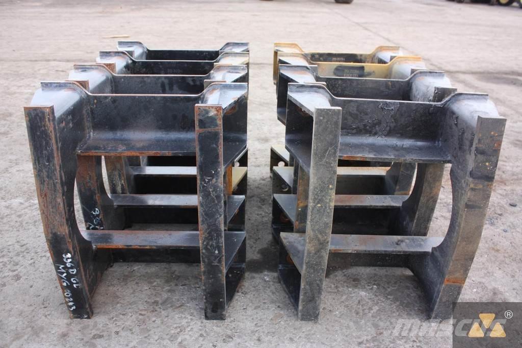 CAT Trackguards Renkaat ja vanteet