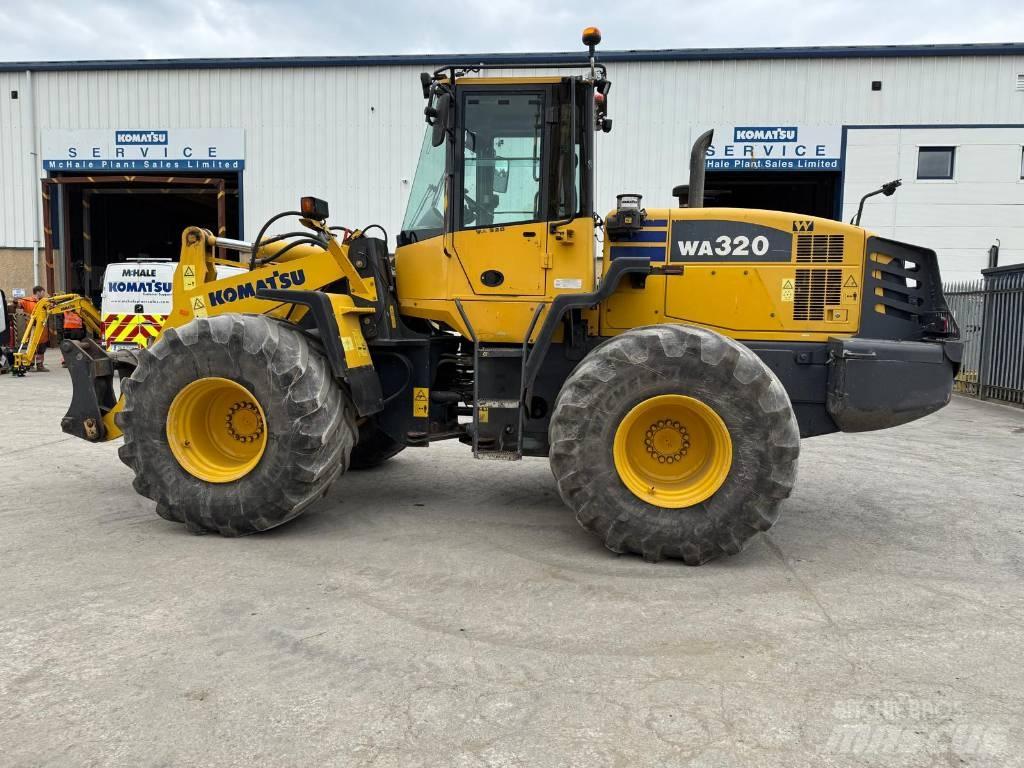 Komatsu WA320-5 Pyöräkuormaajat