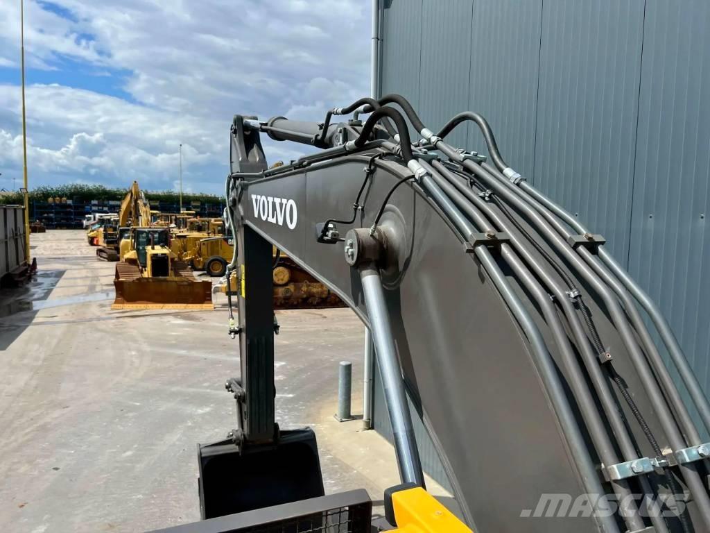 Volvo EC210 Telakaivukoneet