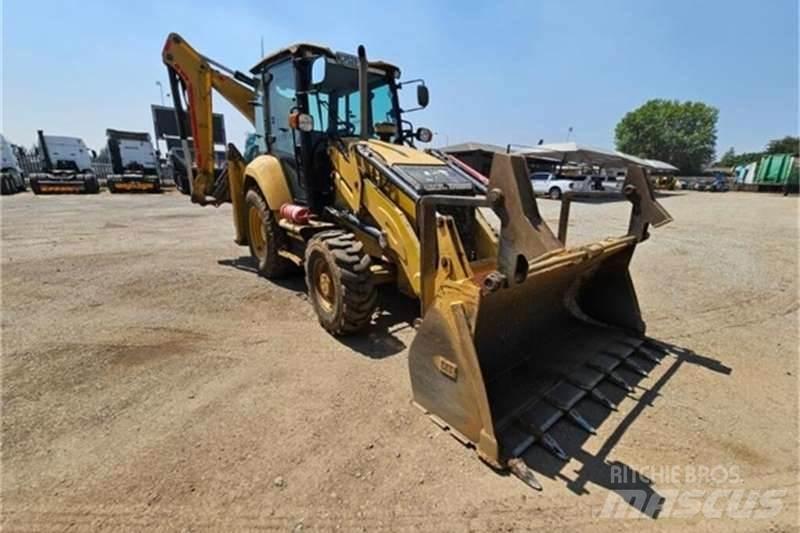 CAT 426F2 TLB Kaivurikuormaajat