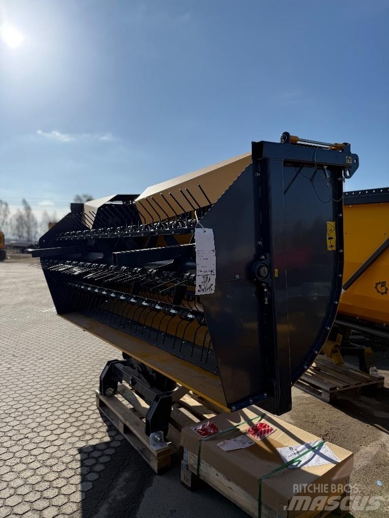 Elho TR 300 Pöyhimet ja haravat