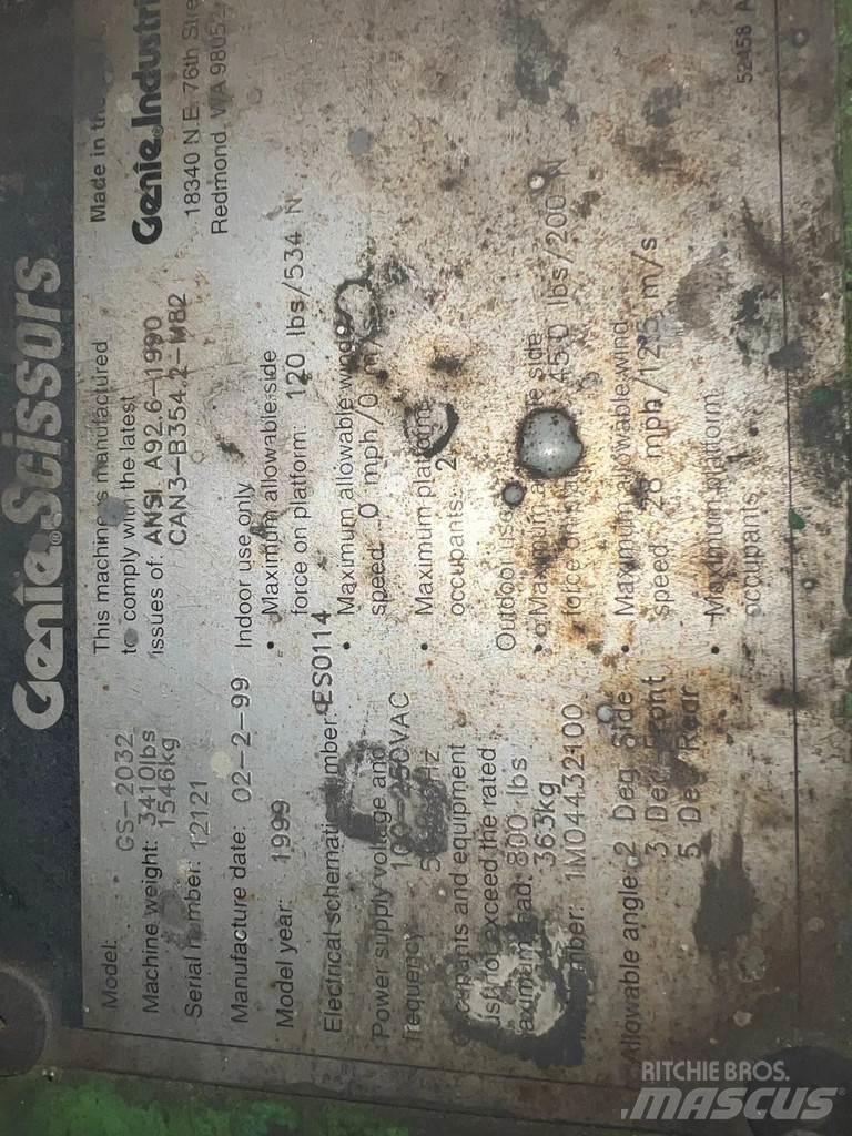 Genie GS-2032 Saksilavat