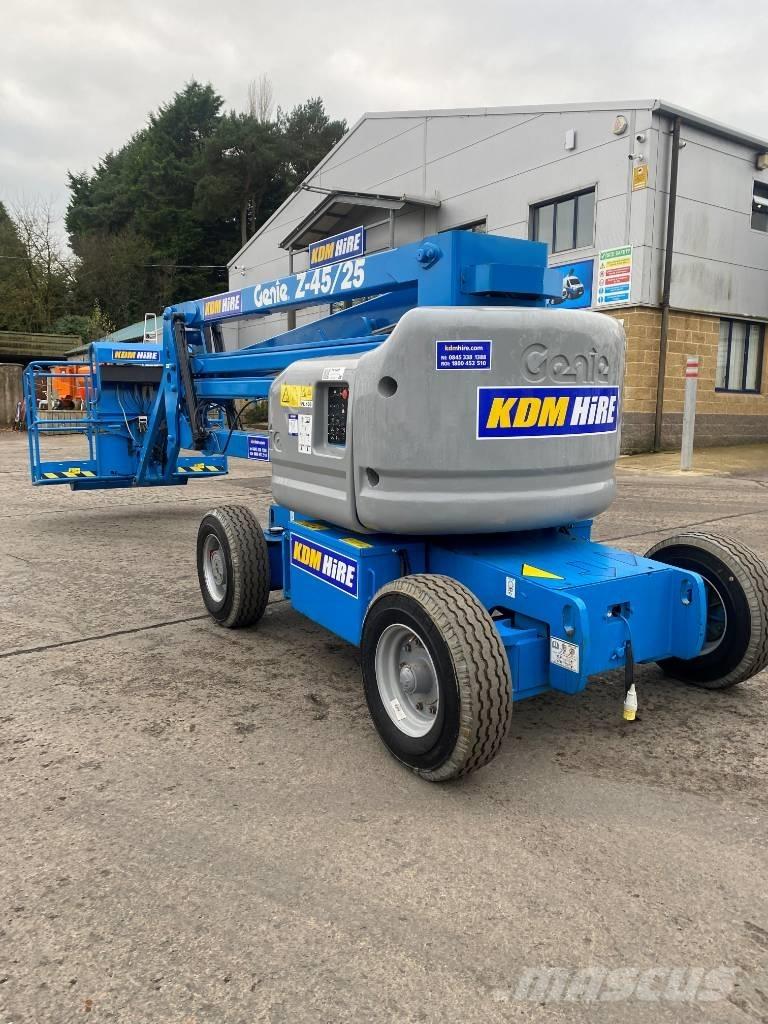 Genie Z 45/25 J Kuukulkijat