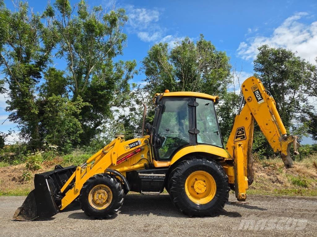JCB 3 CX Backhoe loaders