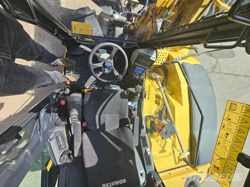 Komatsu PW 98 MR-11 Pyöräkaivukoneet
