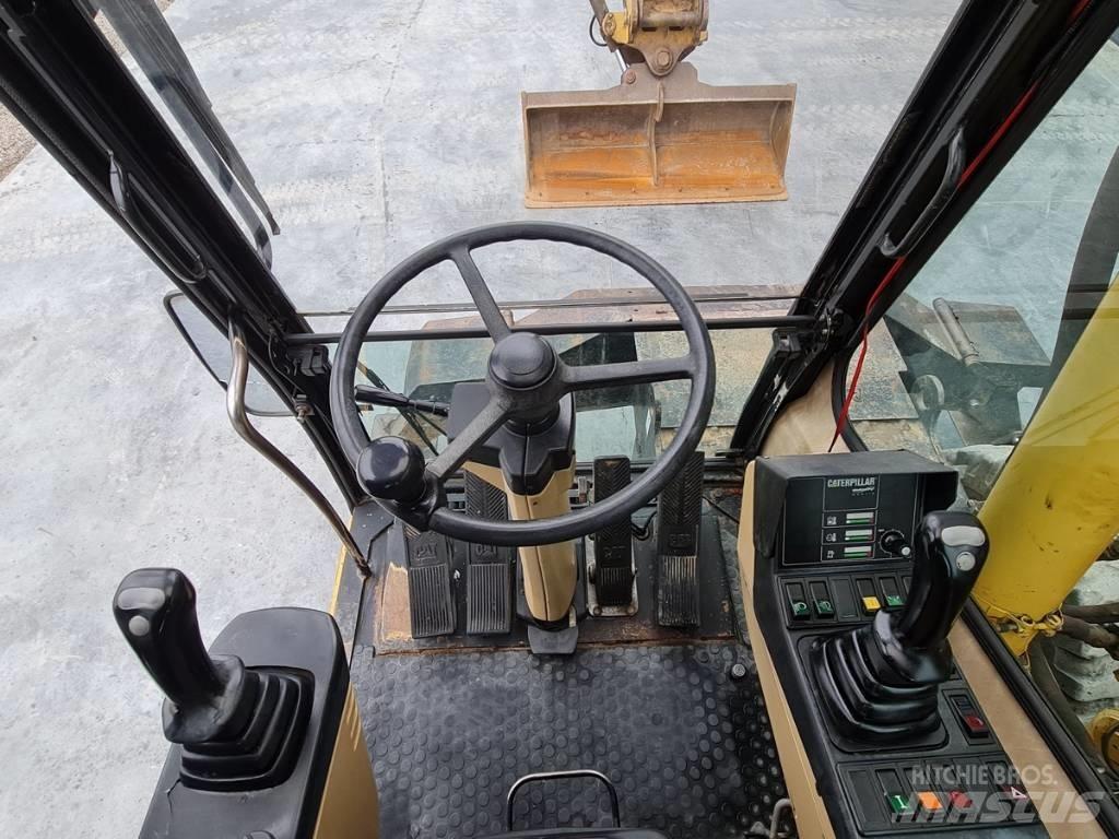 CAT M 312 Pyöräkaivukoneet