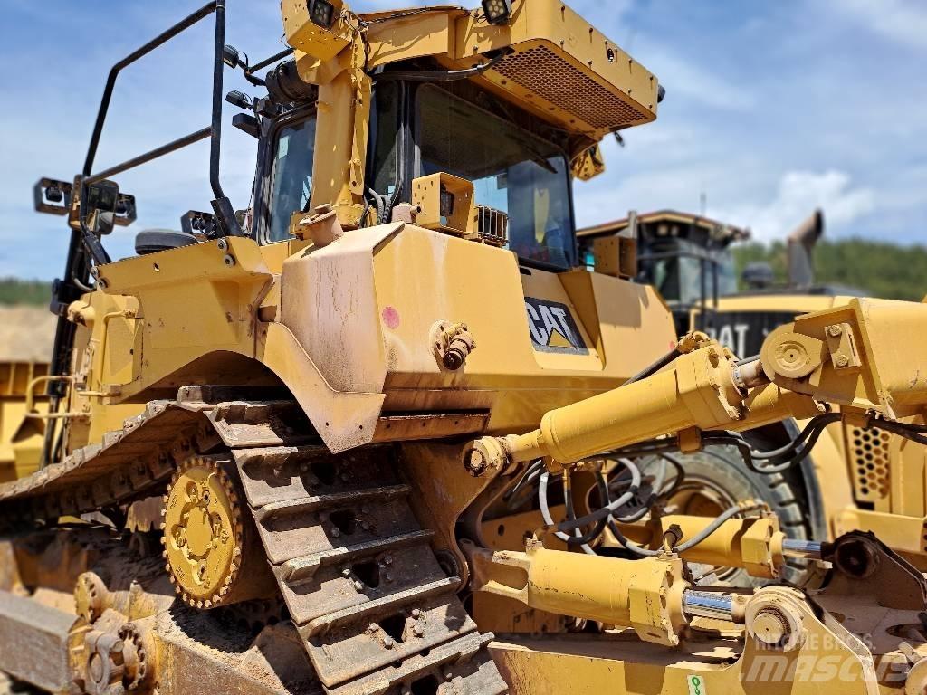 CAT D 8 T Telaketjupuskutraktorit