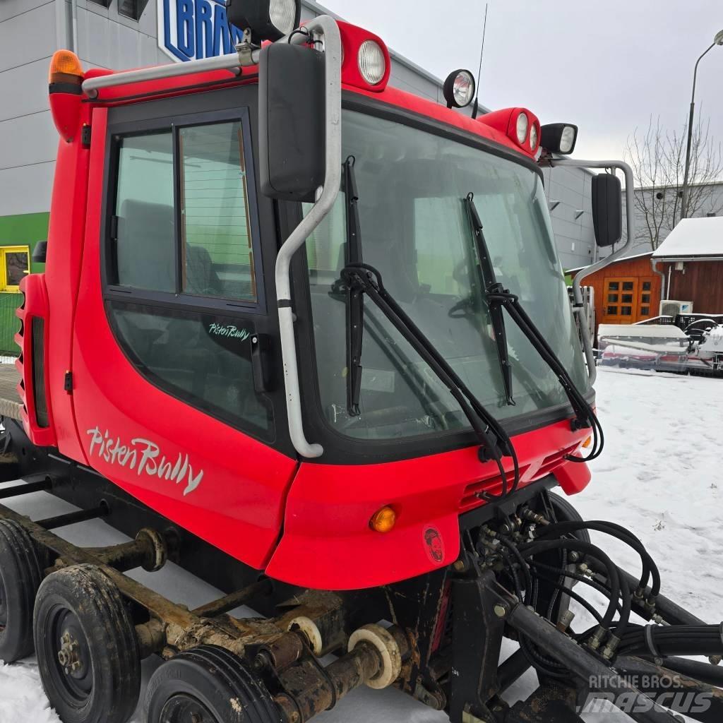 Kässbohrer PB 300 Rinnekoneet