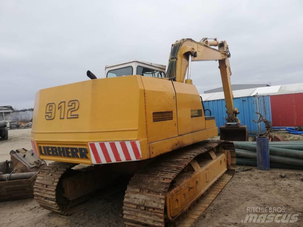 Liebherr R 912 Telakaivukoneet