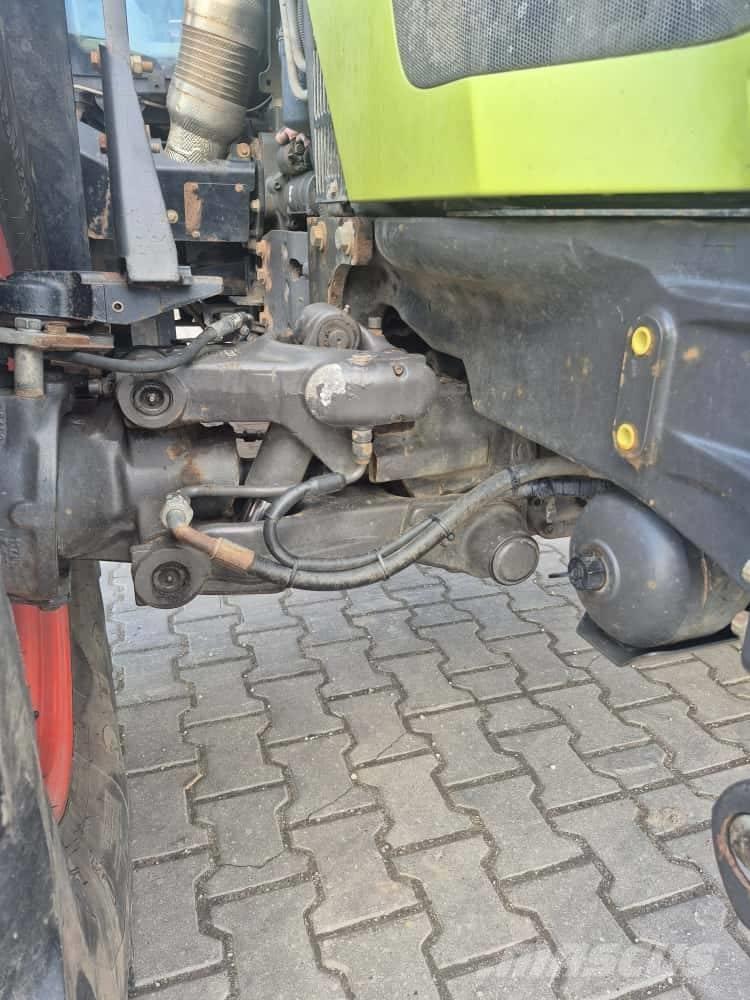 CLAAS Arion 530 Traktorit
