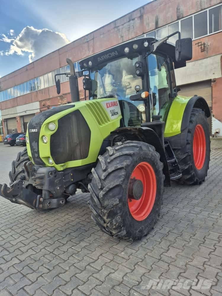 CLAAS Arion 530 Traktorit