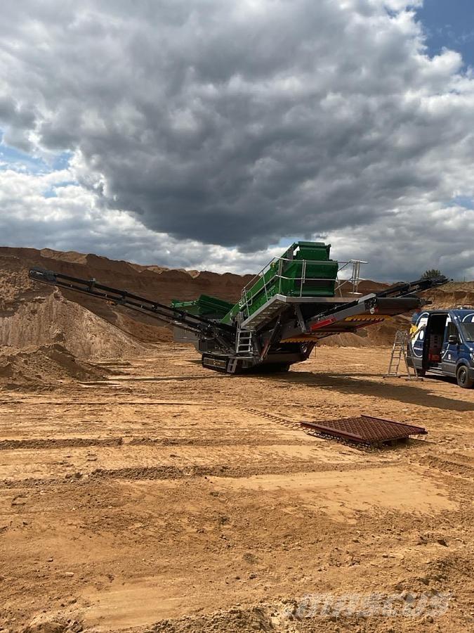 McCloskey S110 Seulat