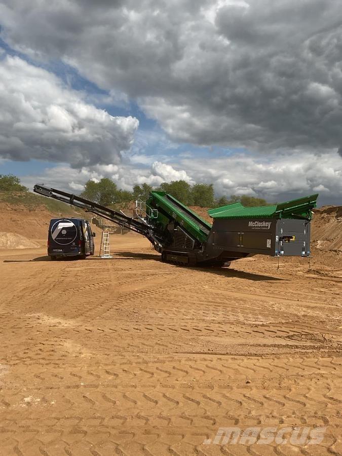 McCloskey S110 Seulat