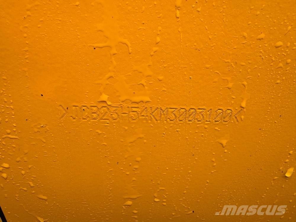 JCB 3CX PLUS AEC Kaivurikuormaajat