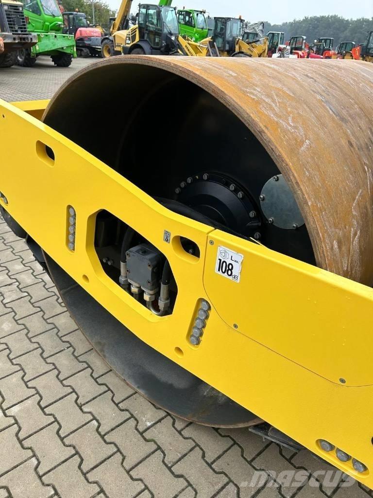 Bomag BW 211 D-5 Yksivalssijyrät