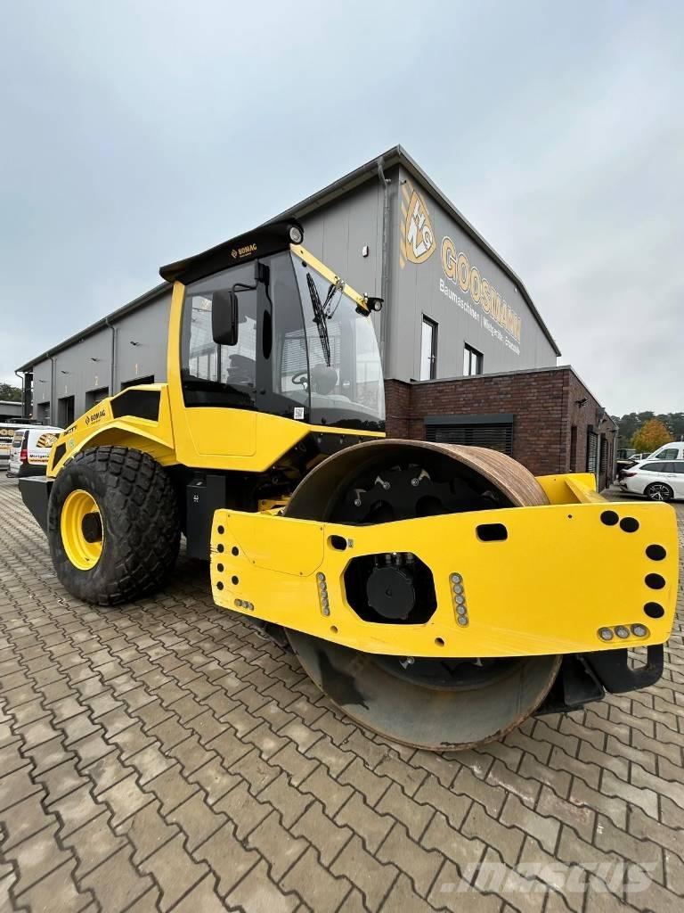 Bomag BW 211 D-5 Yksivalssijyrät