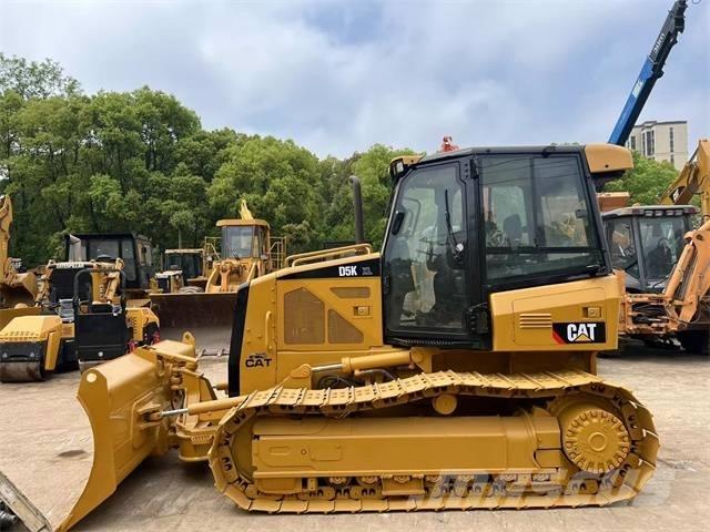 CAT D 5 K Telaketjupuskutraktorit