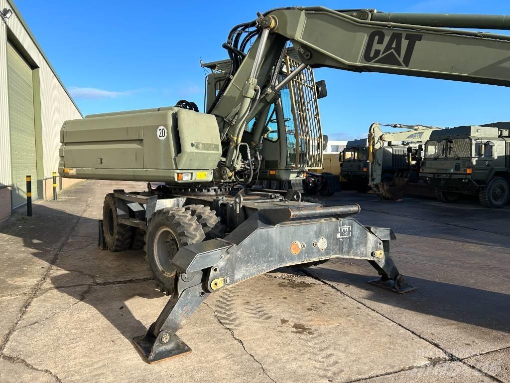 CAT 318 Pyöräkaivukoneet