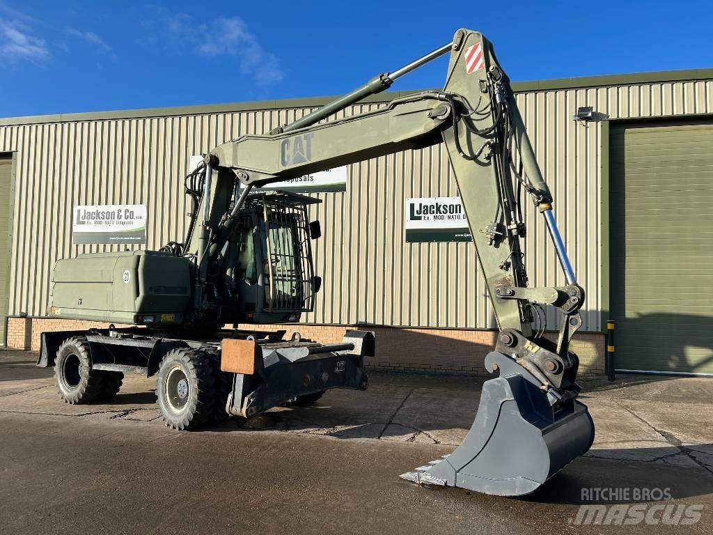 CAT 318 Pyöräkaivukoneet