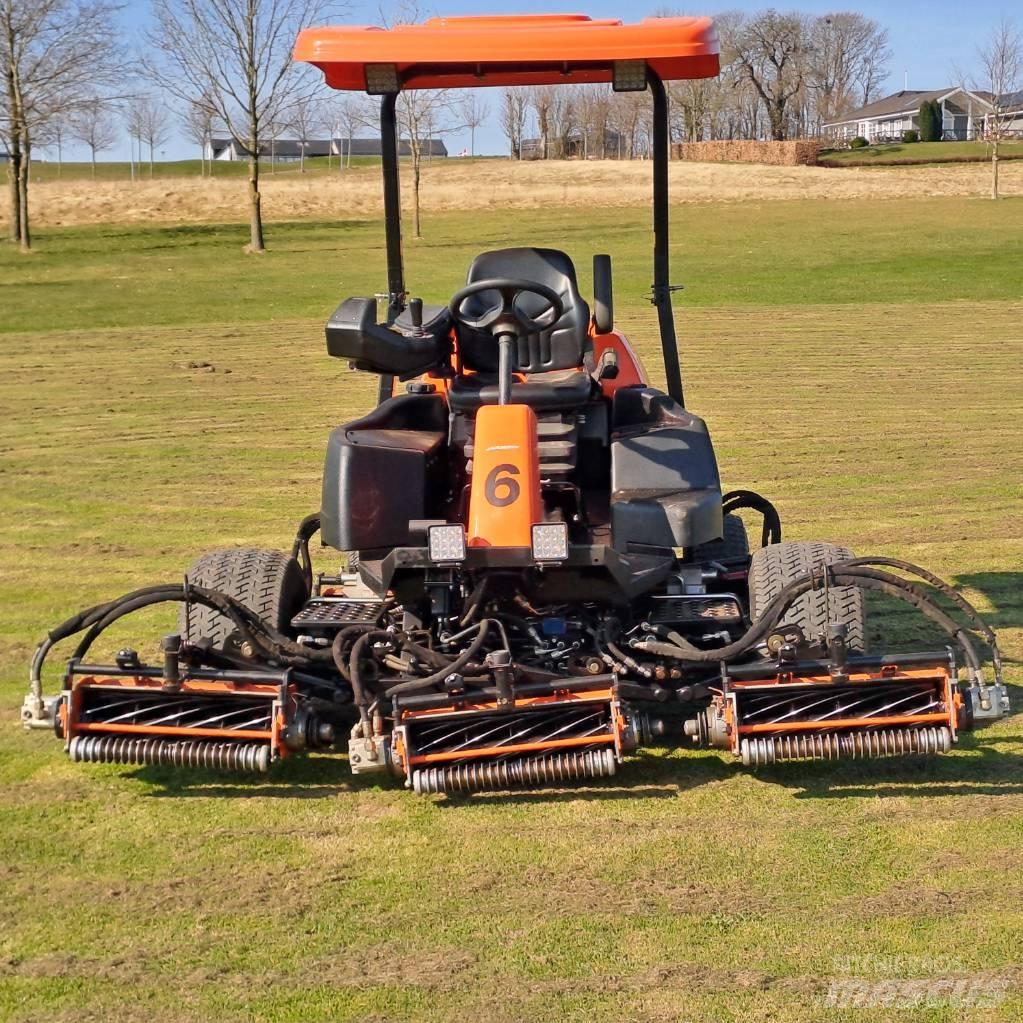 Jacobsen LF570 Väyläleikkuri